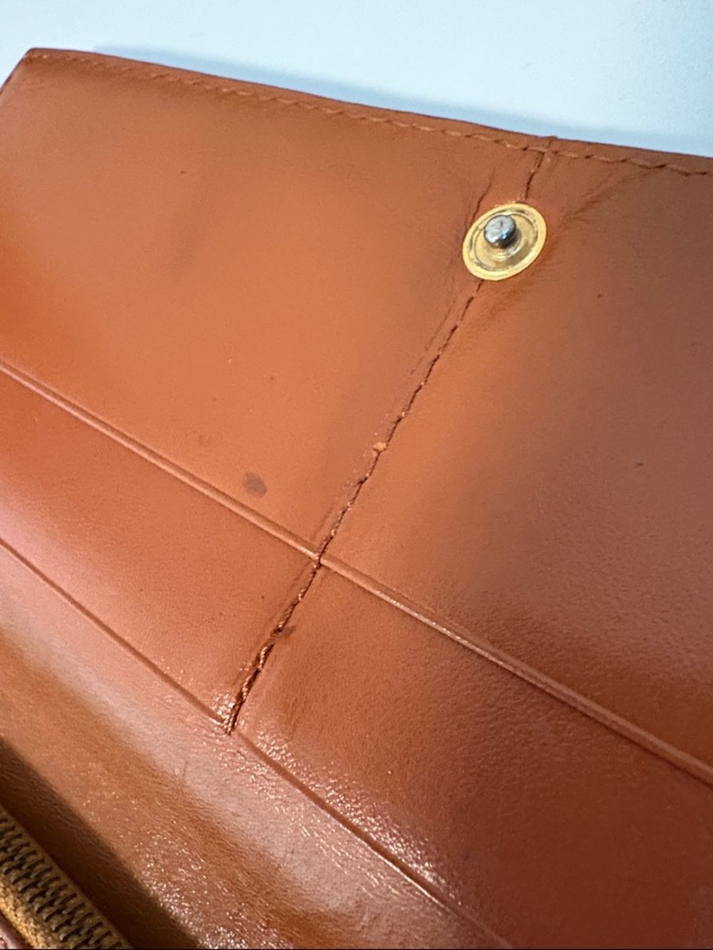 [MCM] Signature Logo Bi-Fold Long Continental Snap Button Wallet in Cognac Brown - Picture 16 of 16